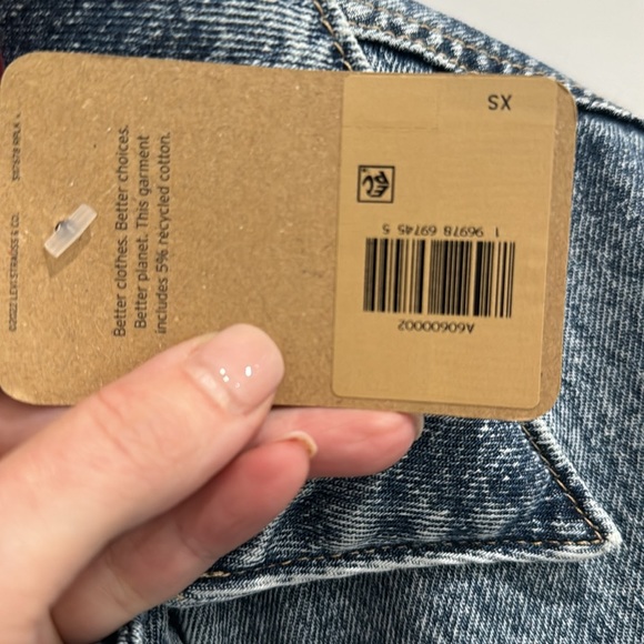 Levi’s Padded Trucker Jacket - Picture 7 of 7